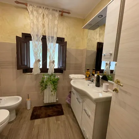 לינה וארוחת בוקר La Maison Lilas ויבו ולנטיה